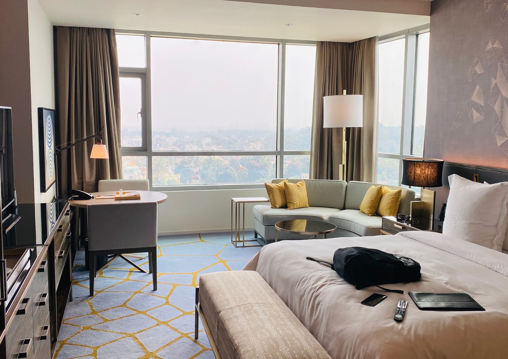 איך לבחור מלון